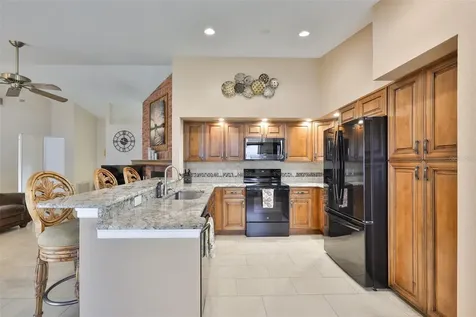 9275 133rd Street Seminole FL 33776