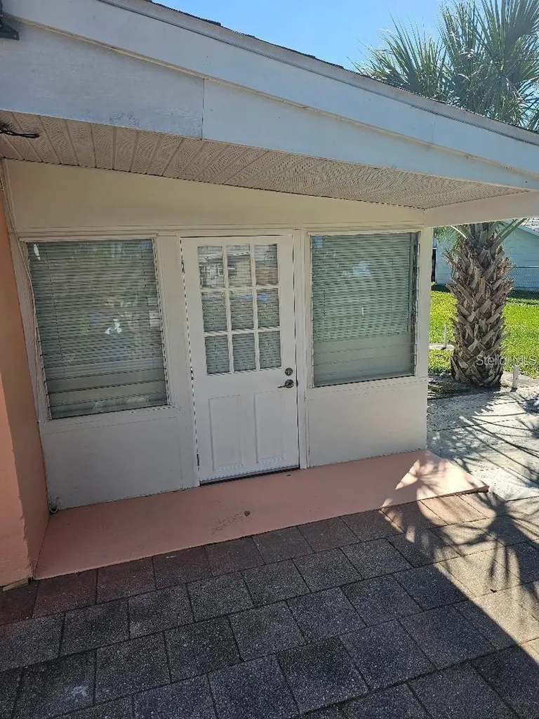 103 32nd Street NW Bradenton FL 34205