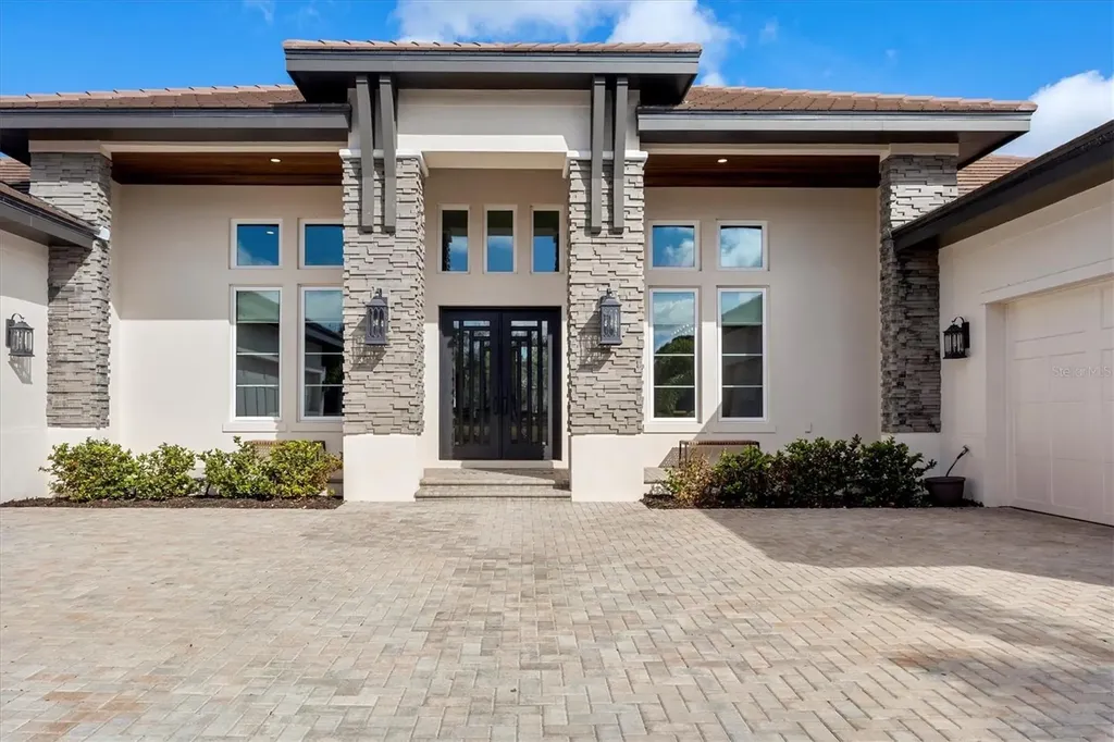 3927 Founders Club Drive Sarasota FL 34240