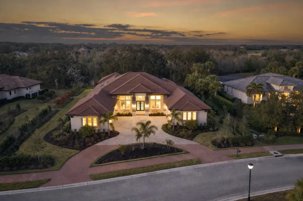 3927 Founders Club Drive Sarasota FL 34240