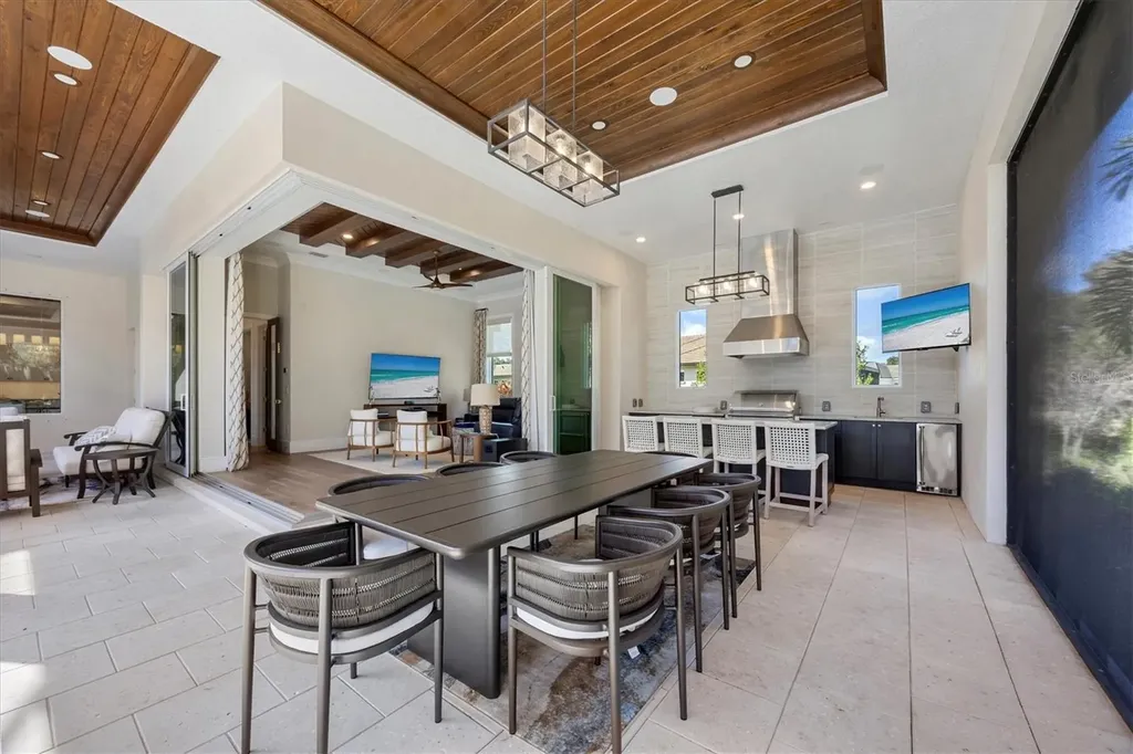 3927 Founders Club Drive Sarasota FL 34240