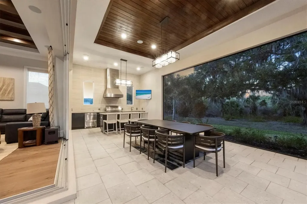 3927 Founders Club Drive Sarasota FL 34240
