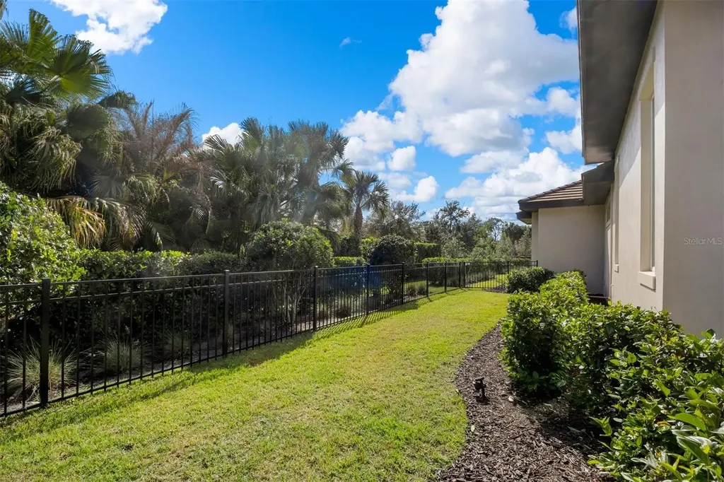 3927 Founders Club Drive Sarasota FL 34240