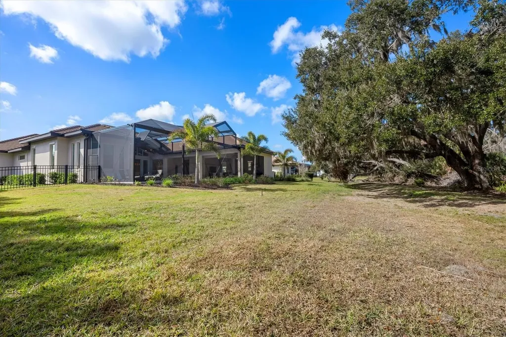 3927 Founders Club Drive Sarasota FL 34240