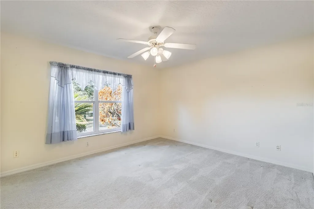 5732 Freeport Drive Tavares FL 32778