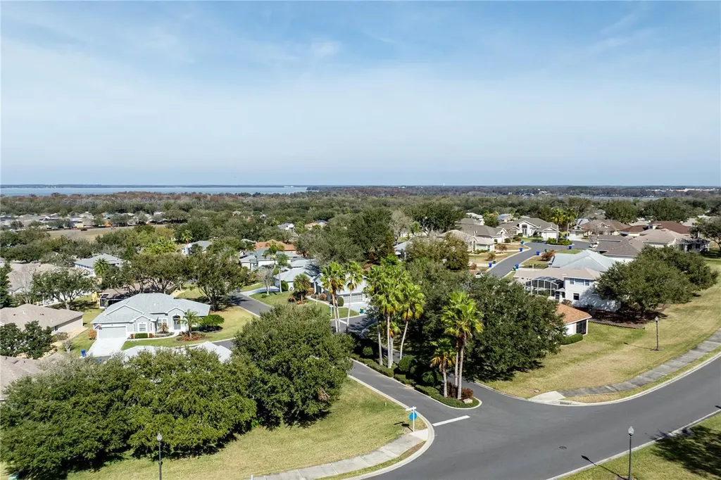 5732 Freeport Drive Tavares FL 32778