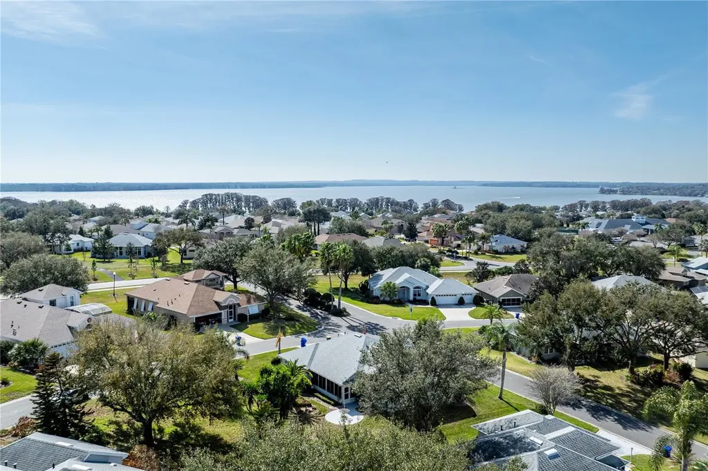 5732 Freeport Drive Tavares FL 32778