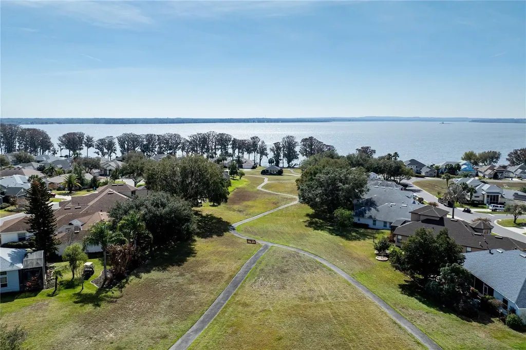 5732 Freeport Drive Tavares FL 32778