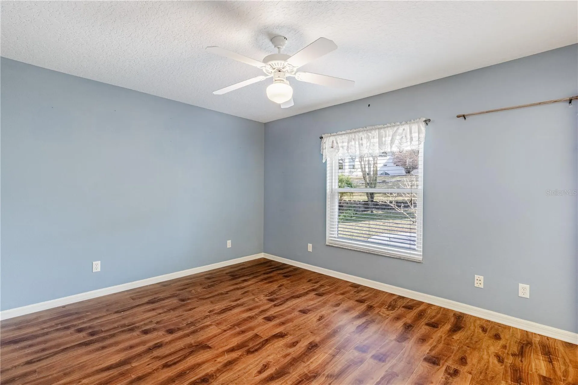 5732 Freeport Drive Tavares FL 32778