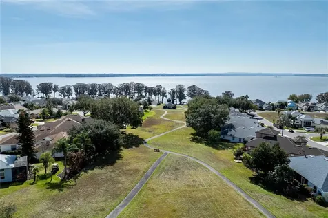 5732 Freeport Drive Tavares FL 32778
