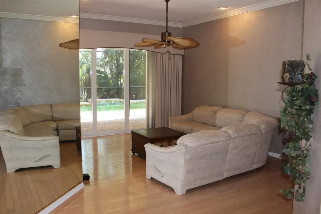 2303 Oxford Court Safety Harbor FL 34695