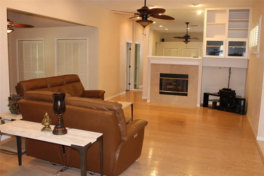 2303 Oxford Court Safety Harbor FL 34695