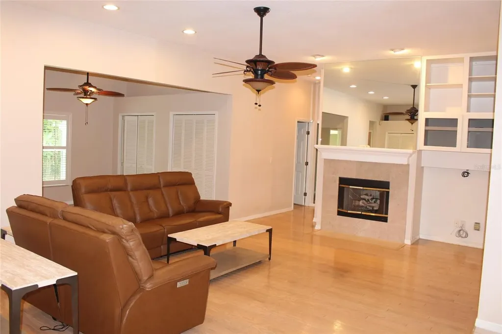 2303 Oxford Court Safety Harbor FL 34695