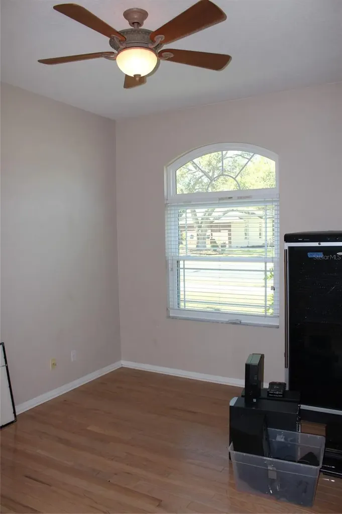 2303 Oxford Court Safety Harbor FL 34695