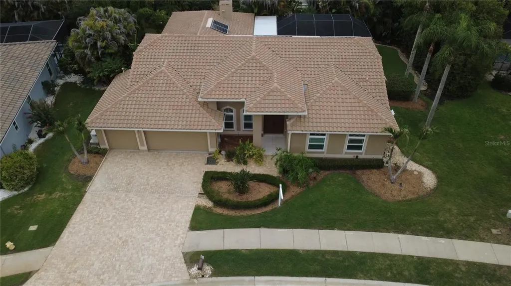 2303 Oxford Court Safety Harbor FL 34695