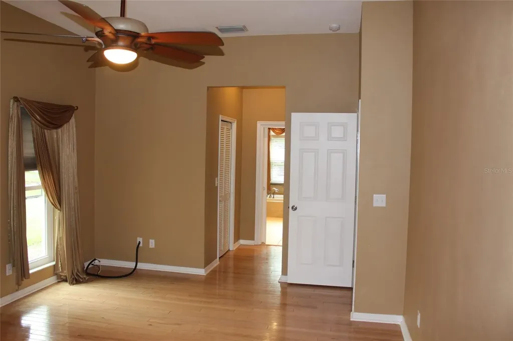 2303 Oxford Court Safety Harbor FL 34695