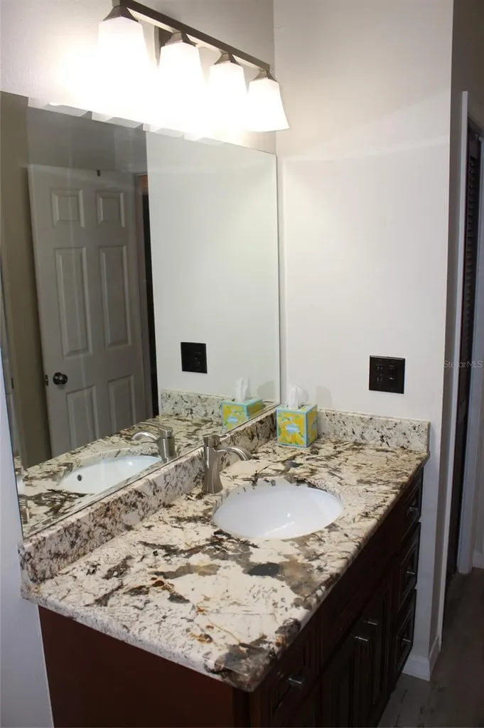 2303 Oxford Court Safety Harbor FL 34695