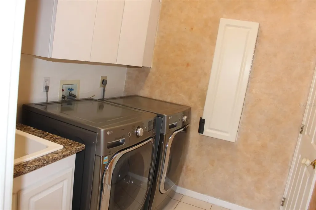 2303 Oxford Court Safety Harbor FL 34695