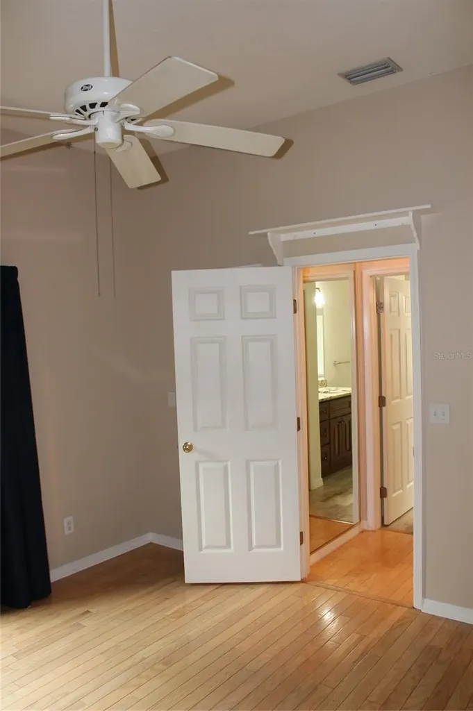 2303 Oxford Court Safety Harbor FL 34695