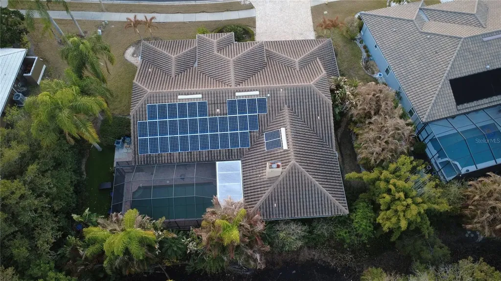 2303 Oxford Court Safety Harbor FL 34695