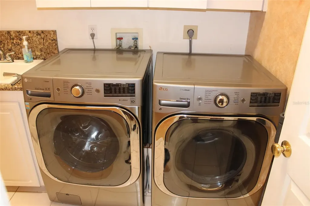 2303 Oxford Court Safety Harbor FL 34695