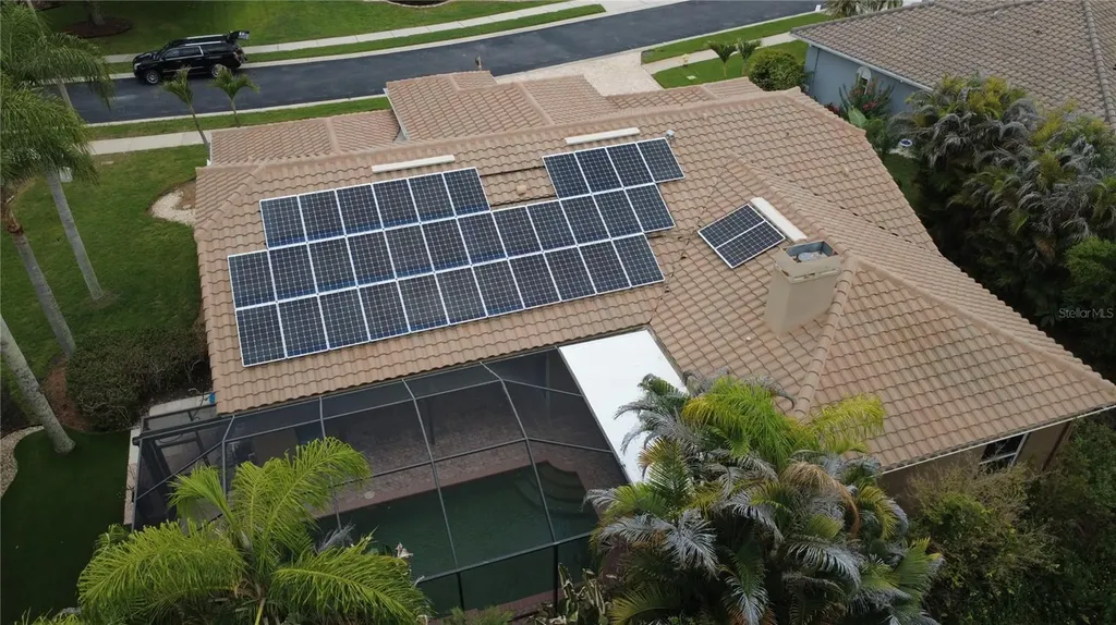 2303 Oxford Court Safety Harbor FL 34695