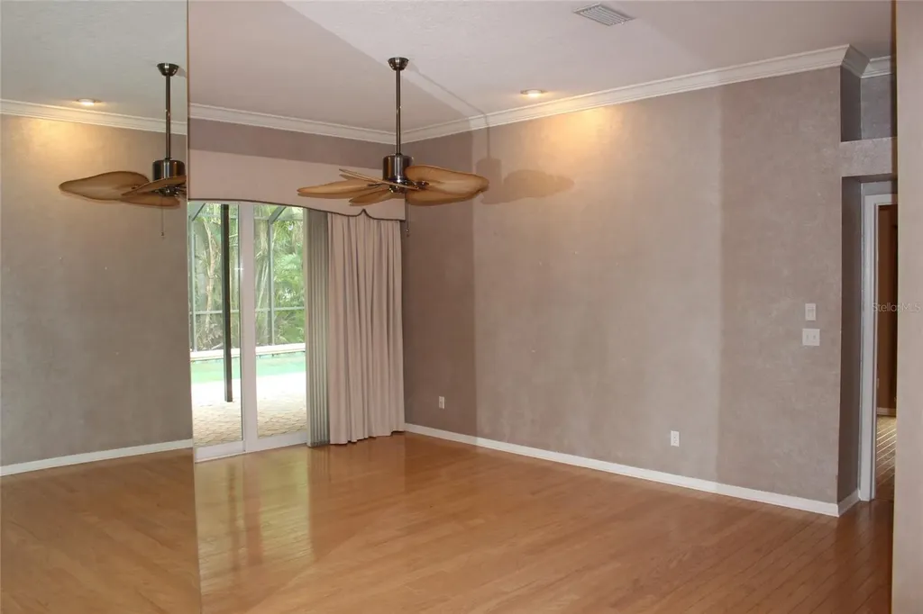 2303 Oxford Court Safety Harbor FL 34695