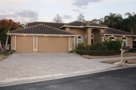 2303 Oxford Court Safety Harbor FL 34695
