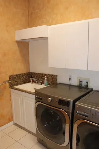 2303 Oxford Court Safety Harbor FL 34695