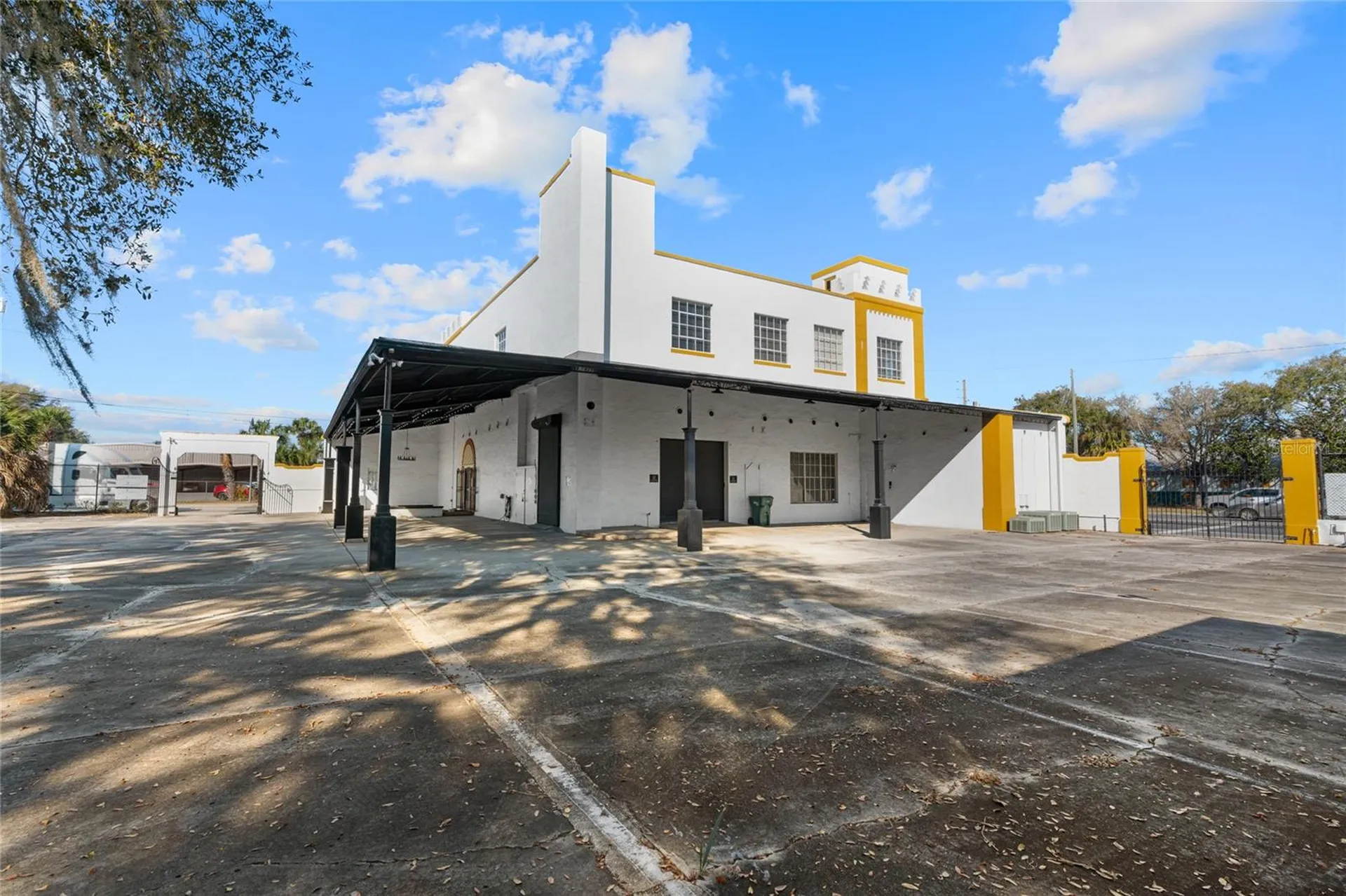 939 N Magnolia Avenue Ocala FL 34475