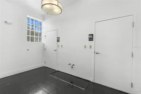 939 N Magnolia Avenue Ocala FL 34475