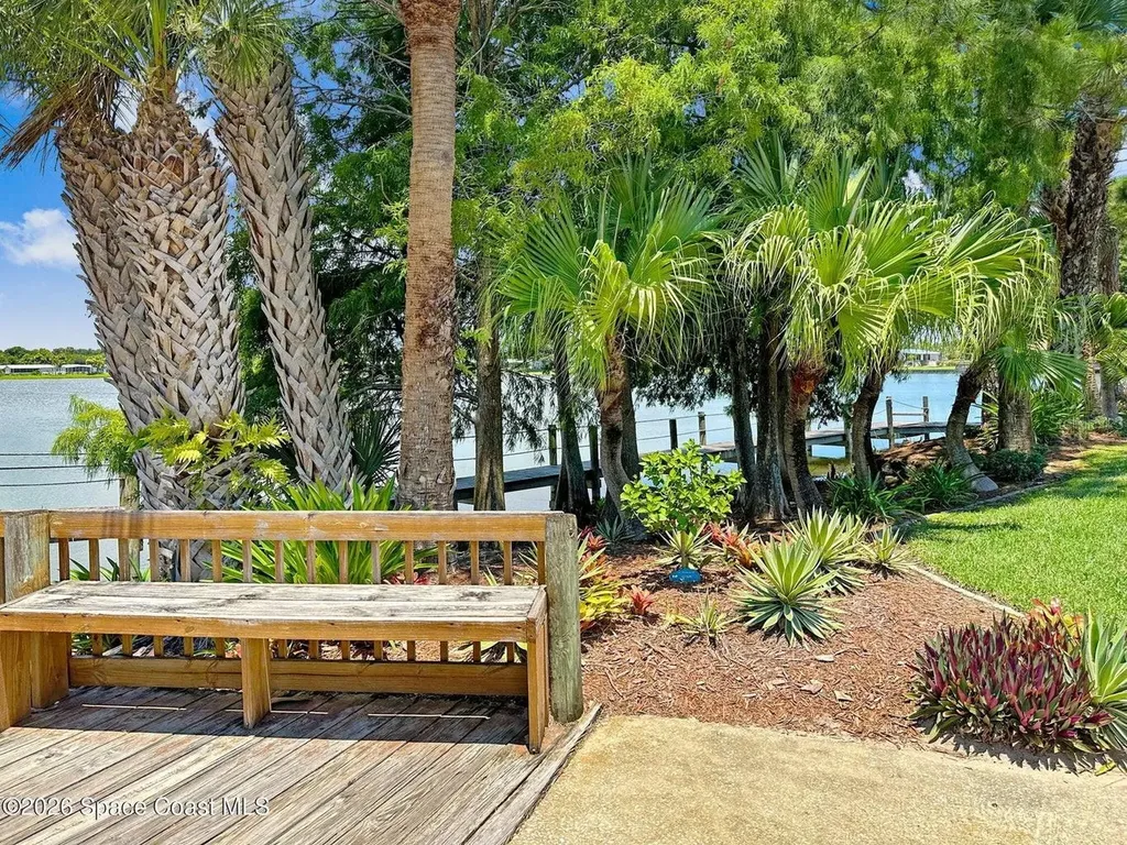 425 Outer Drive Cocoa FL 32926