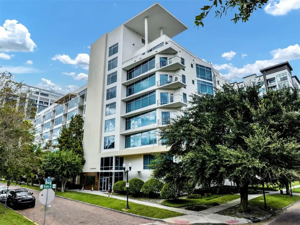 525 E Jackson Street Orlando FL 32801