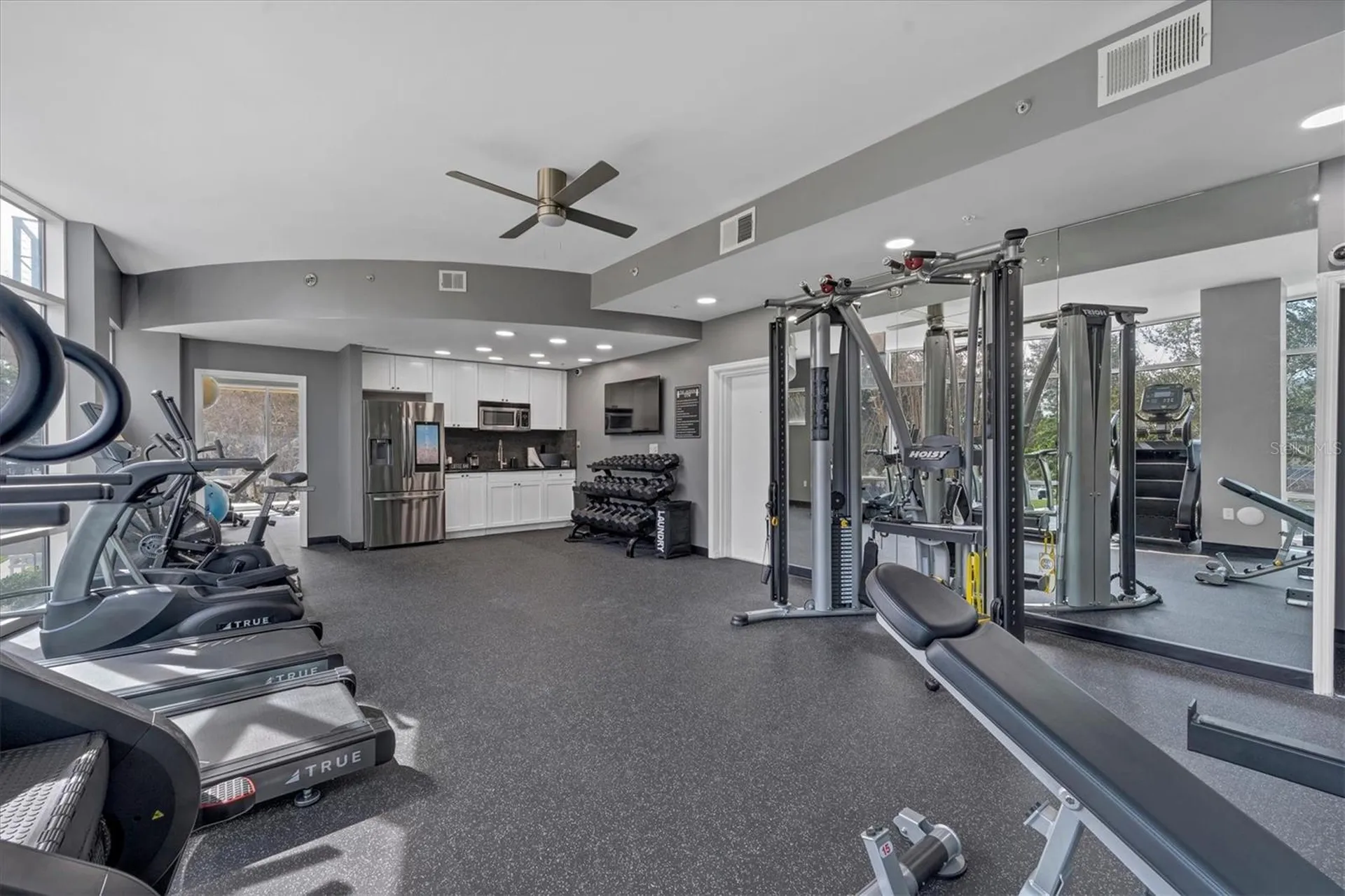 525 E Jackson Street Orlando FL 32801