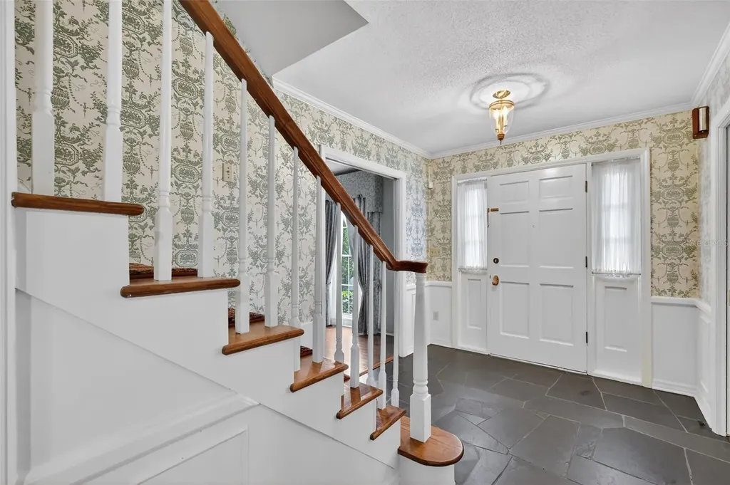 2000 Country Club Drive Eustis FL 32726