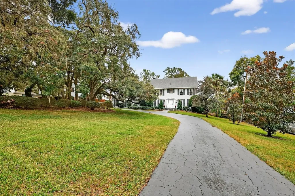 2000 Country Club Drive Eustis FL 32726