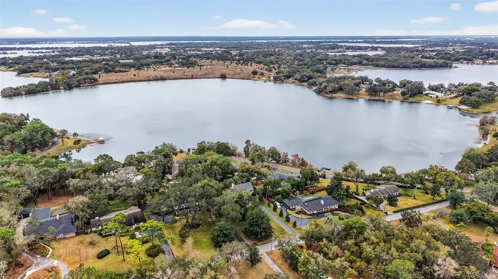 2000 Country Club Drive Eustis FL 32726