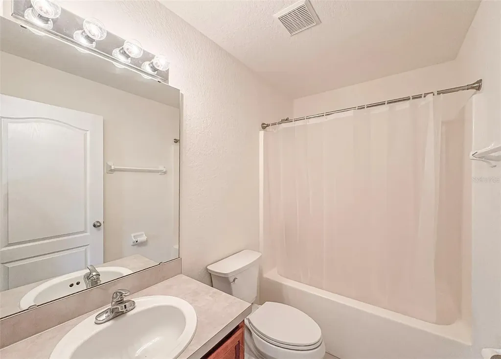8755 Fort Socrum Village Way Lakeland FL 33810