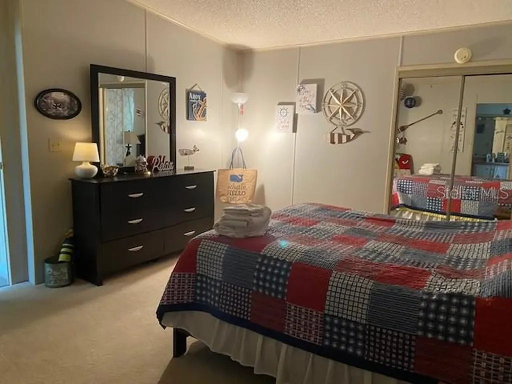 25045 Pine Hill Leesburg FL 34748