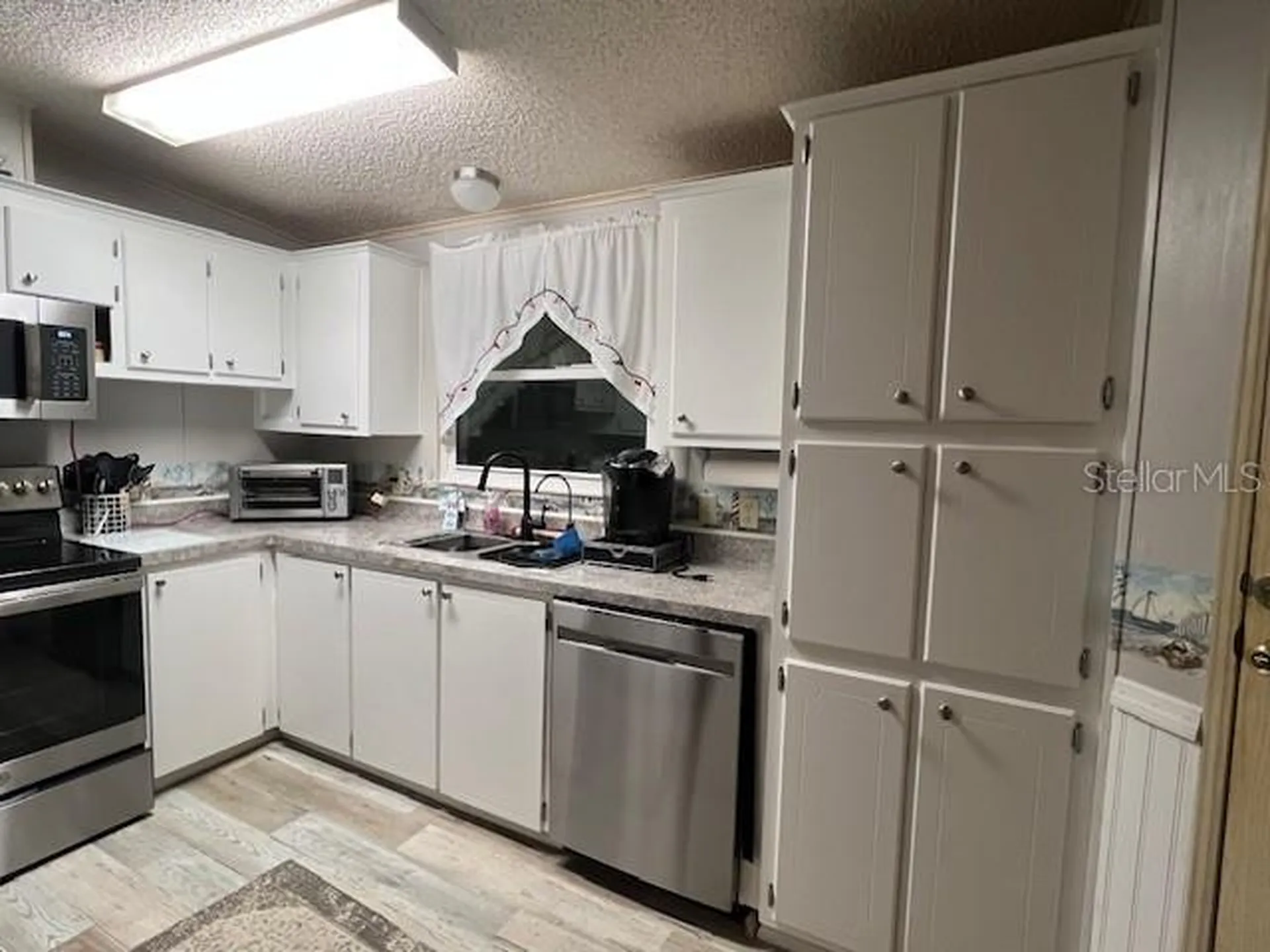 25045 Pine Hill Leesburg FL 34748