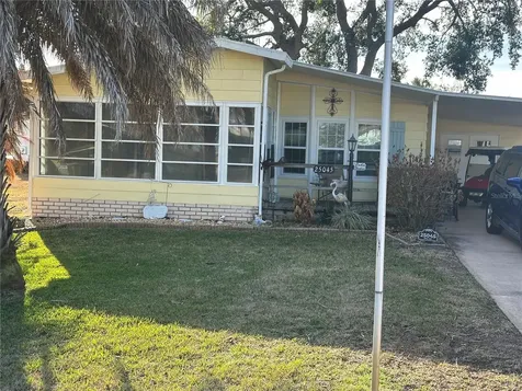 25045 Pine Hill Leesburg FL 34748