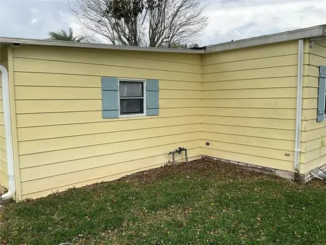 25045 Pine Hill Leesburg FL 34748