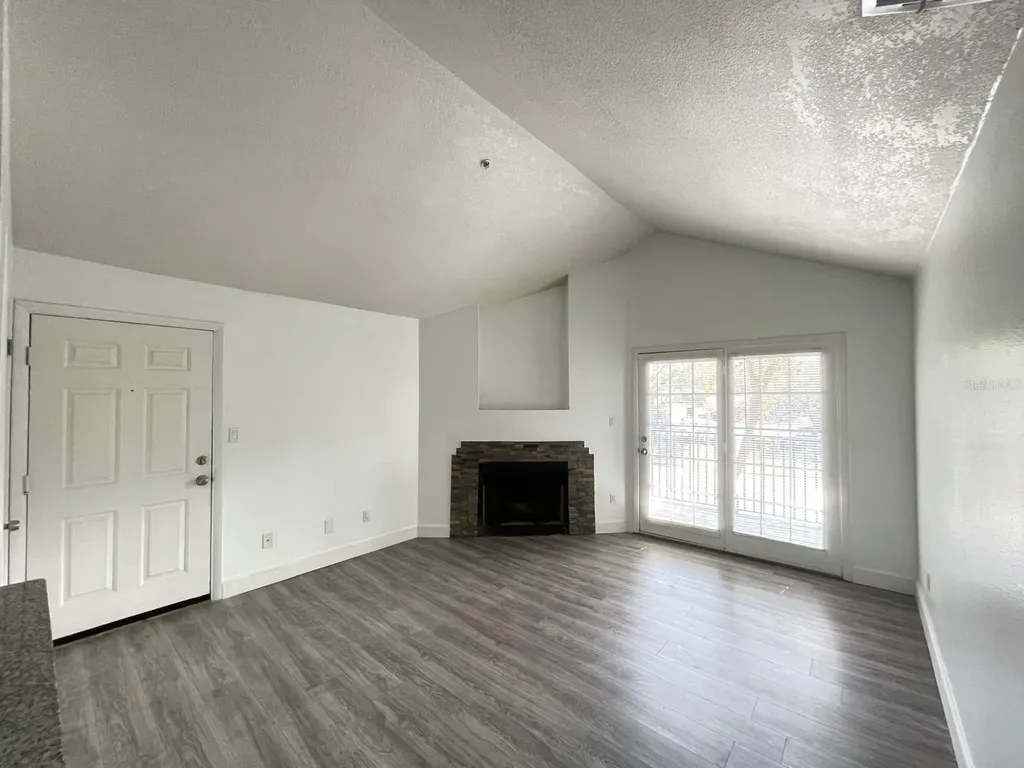 236 Afton Square Altamonte Springs FL 32714