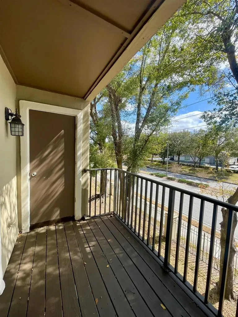236 Afton Square Altamonte Springs FL 32714