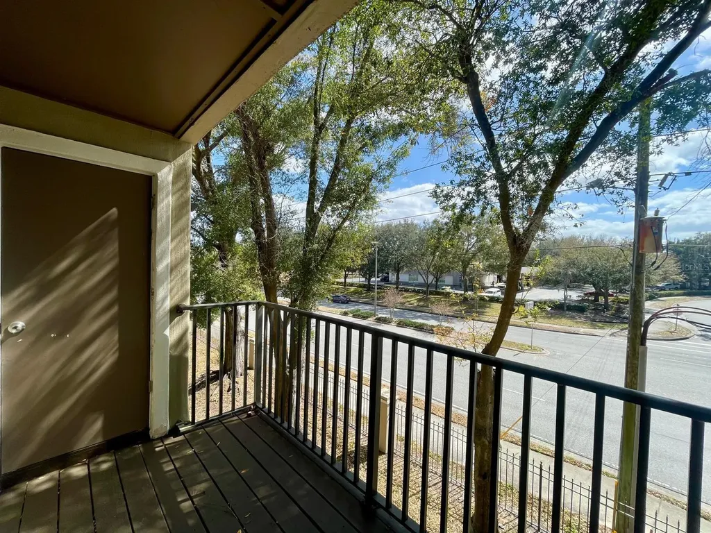 236 Afton Square Altamonte Springs FL 32714