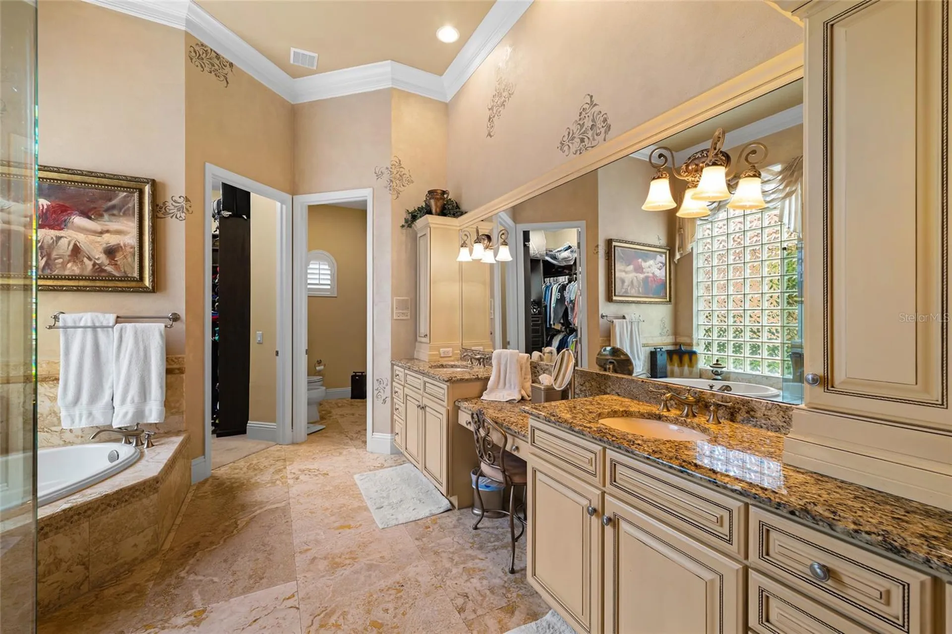 1368 Playmoor Drive Palm Harbor FL 34683