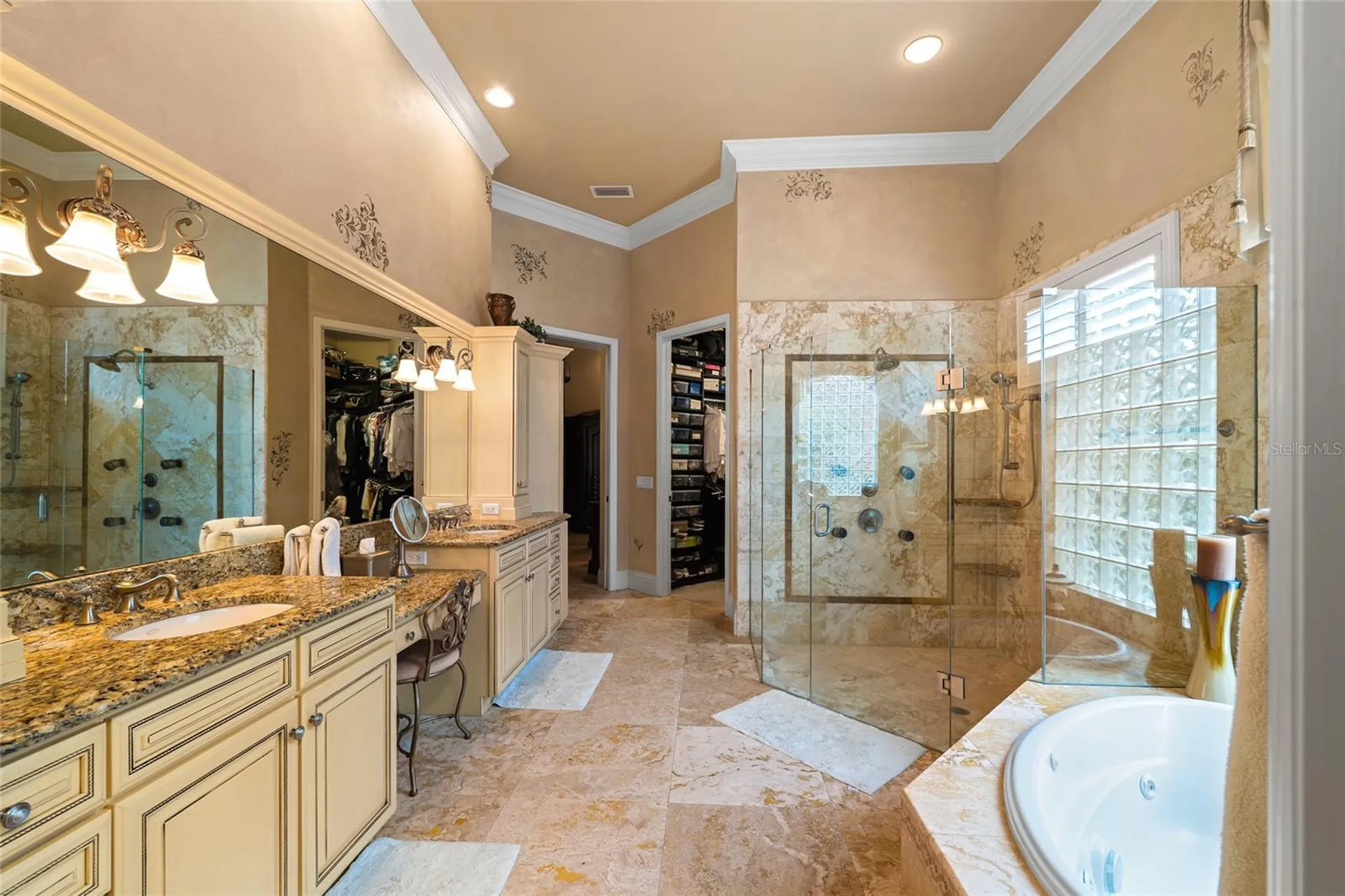 1368 Playmoor Drive Palm Harbor FL 34683
