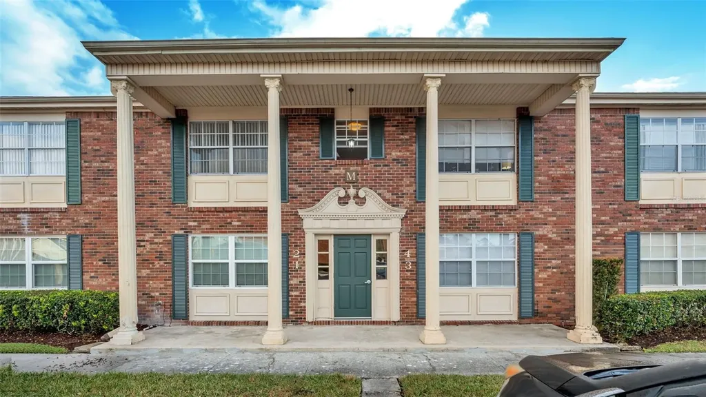 1920 E Edgewood Drive Lakeland FL 33803