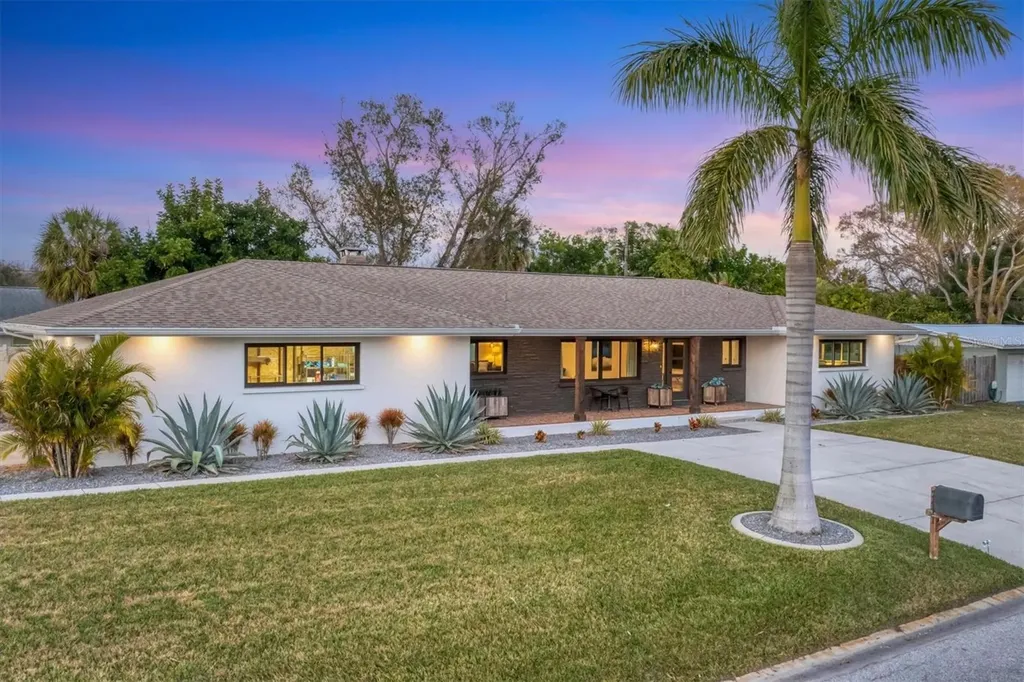 2411 Valencia Drive Sarasota FL 34239