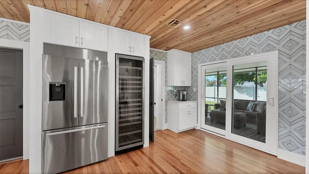 2411 Valencia Drive Sarasota FL 34239